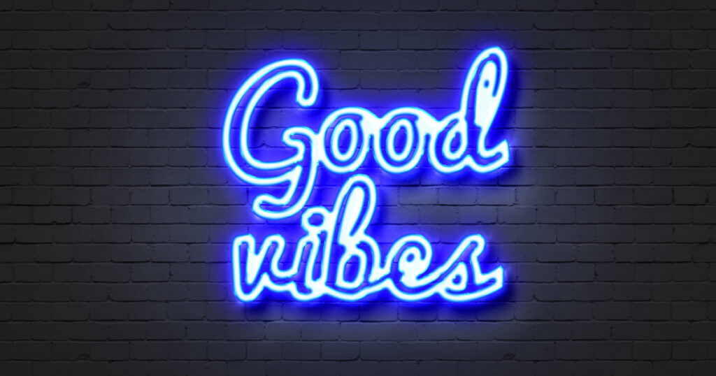 top_benefits_of_using_neon_signs_for_business